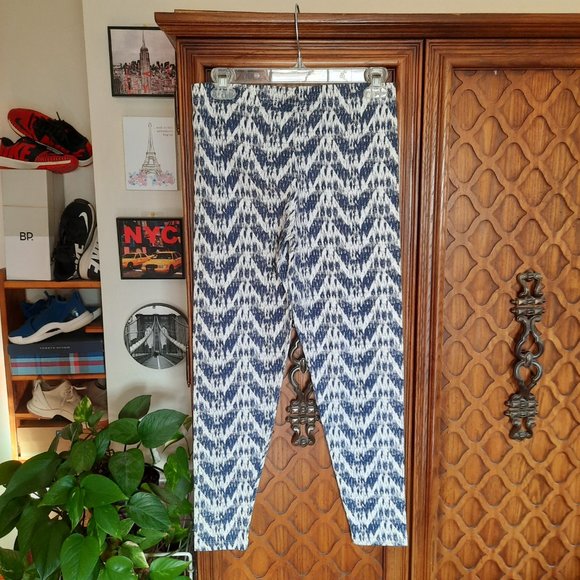 3/$15 Printed Cotton Leggings NWOT - Picture 5 of 16